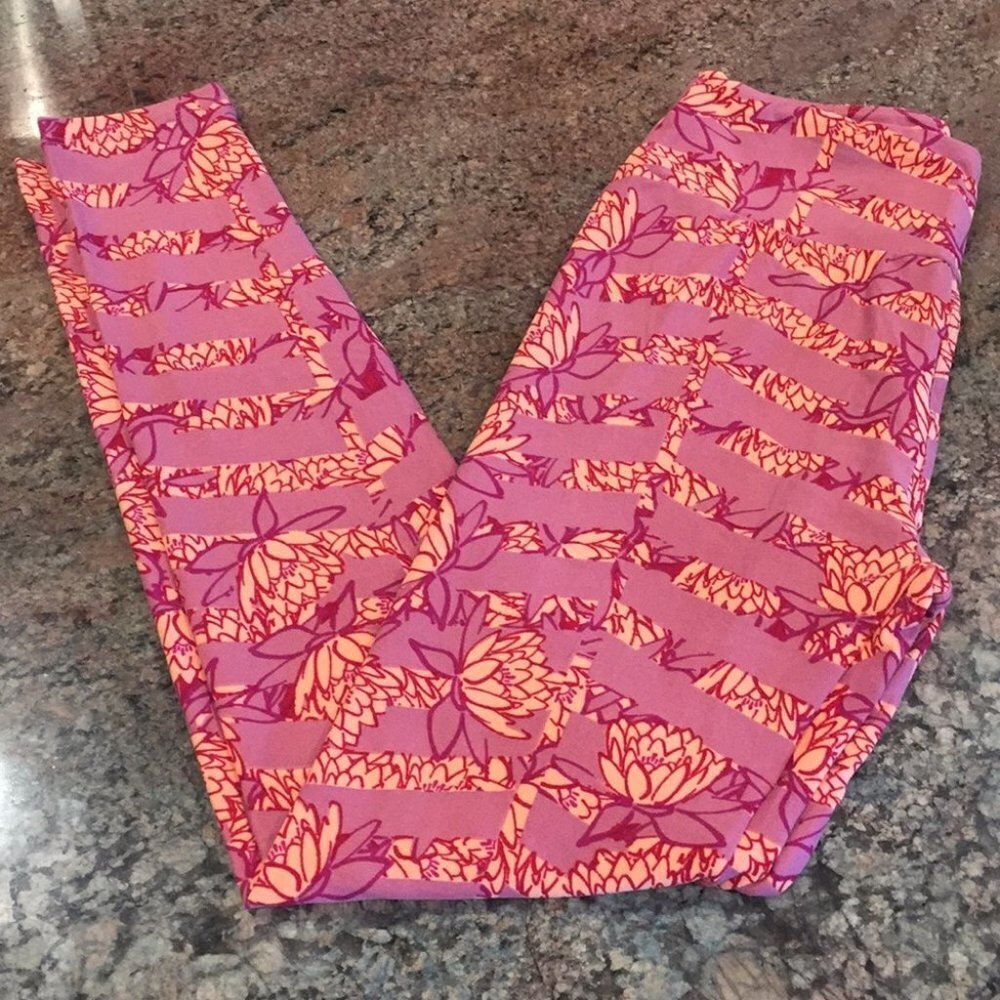 OS NWOT LuLaRoe Leggings F04 4646